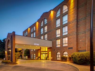 Embassy Suites Williamsburg