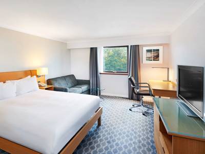Hilton Watford