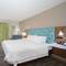 Hampton Inn & Suites Kansas City/Merriam