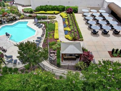 Doubletree by Hilton Pleasanton at the Club