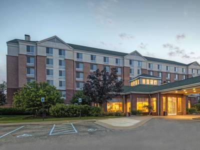 Hilton Garden Inn Detroit Metro Airport