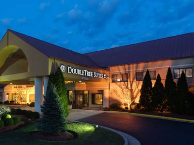 Doubletree Suites Cincinnati - Blue Ash