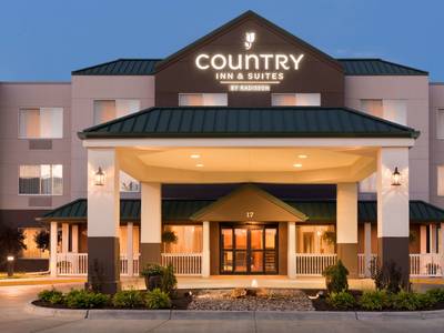 Country Inn & Suites by Radisson, Council Bluffs, IA
