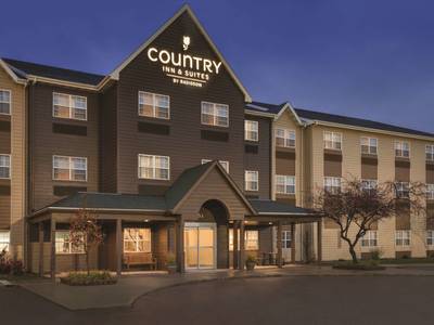 Country Inn & Suites by Radisson, Dakota Dunes, SD