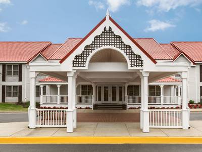 Country Inn & Suites by Radisson, Holland, MI