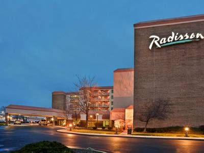 Radisson Cleveland Airport