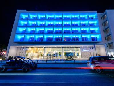 Tasia Maris Seasons - Erwachsenenhotel