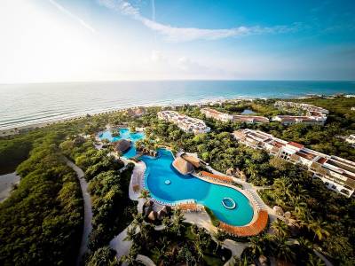 Valentin Imperial Riviera Maya