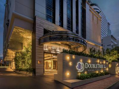 Double Tree by Hilton Bangkok Ploenchit
