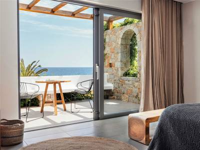 Minos Palace Hotel & Suites