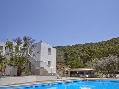 Cascade Holiday Resort