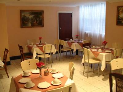 OYO Townhouse Apollo 