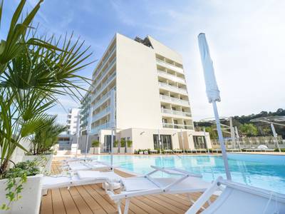 Nautilus Family Hotel & Nau Home