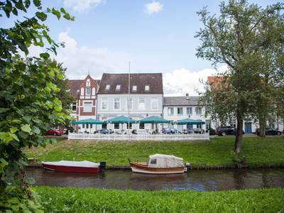 Ring Hotel-Restaurant-Aquarium