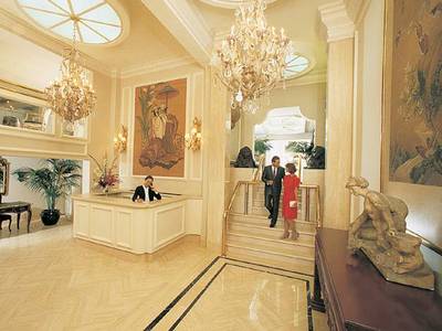 Aston Waikiki Beachside Hotel