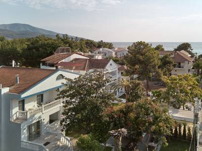 Kazaviti Hotel & Apartments