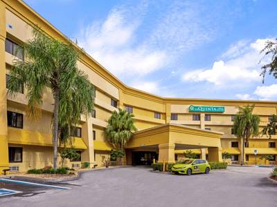 La Quinta Inn & Suites Miami Airport East