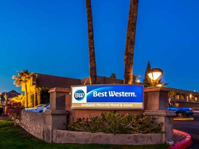 Best Western InnSuites Hotel & Suites