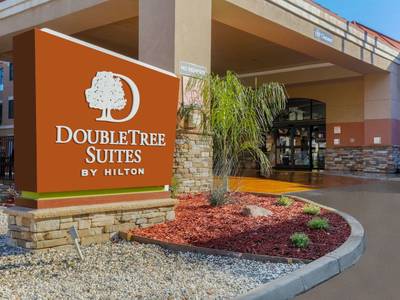 DoubleTree Suites by Hilton Sacramento - Rancho Cordova