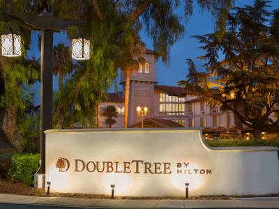 DoubleTree by Hilton Hotel Campbell - Pruneyard Plaza