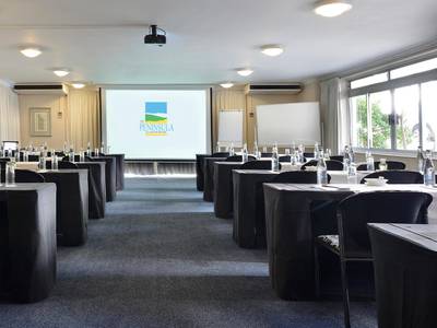 The Peninsula All Suite Hotel