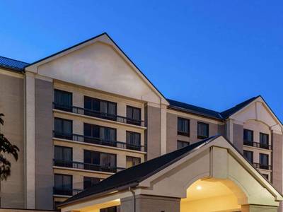 Hyatt Place Kansas City Airport