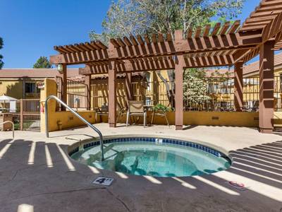 Best Western Airport Albuquerque InnSuites Hotel & Suites