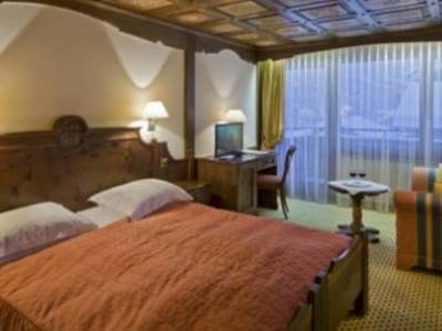 Swiss Alpine Hotel Allalin