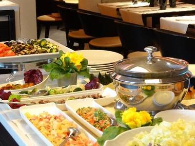 Arli Hotel Business and Wellness