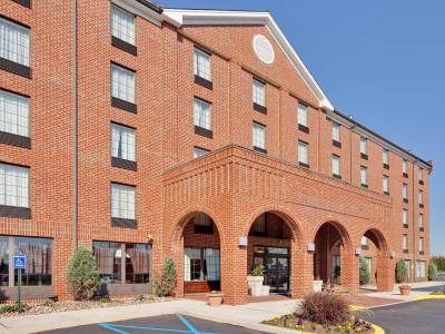 Holiday Inn Express Harrisburg East