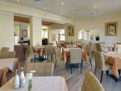 Little Inn Holidays & Leisure