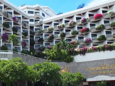 City Beach Resort