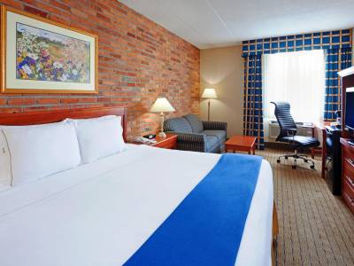 Holiday Inn Express Toronto East - Scarborough