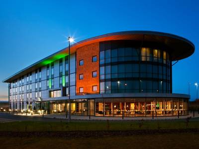 Holiday Inn Salisbury - Stonehenge