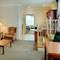 Holiday Inn Hotel & Suites Oakville @ Bronte