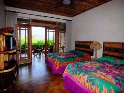 Lost Iguana Resort & Spa