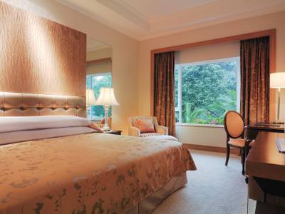 Shangri-La Apartments