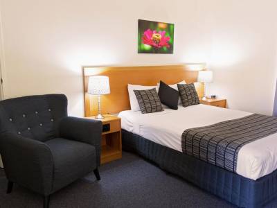 White Lace Motor Inn