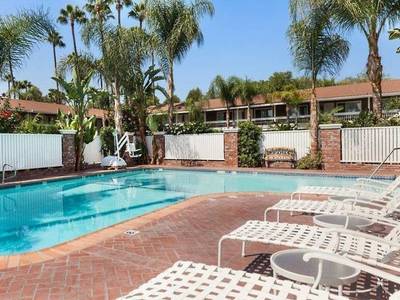 Best Western Plus Carriage Inn