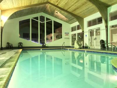 Stargazer Inn and Suites