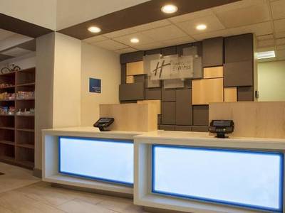 Holiday Inn Express Davis - University Area