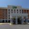 Holiday Inn Express Hotel & Suites Laurel