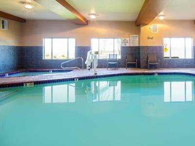 Holiday Inn Express Hotel & Suites Astoria