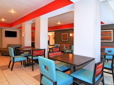 Holiday Inn Express Hotel & Suites Destin (Mid Bay Bridge)