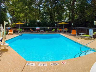 Holiday Inn Express & Suites Kinston