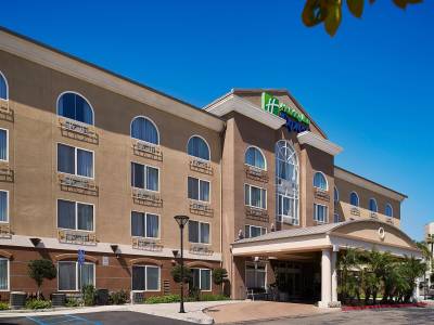 Holiday Inn Express & Suites Sorrento Valley