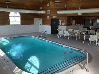 Holiday Inn Express Auburn - Touring Drive