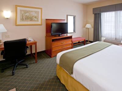 Holiday Inn Express Lebanon