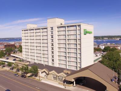Holiday Inn Portland By the Bay