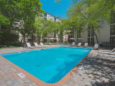 Holiday Inn Select Executive Center-Columbia Mall